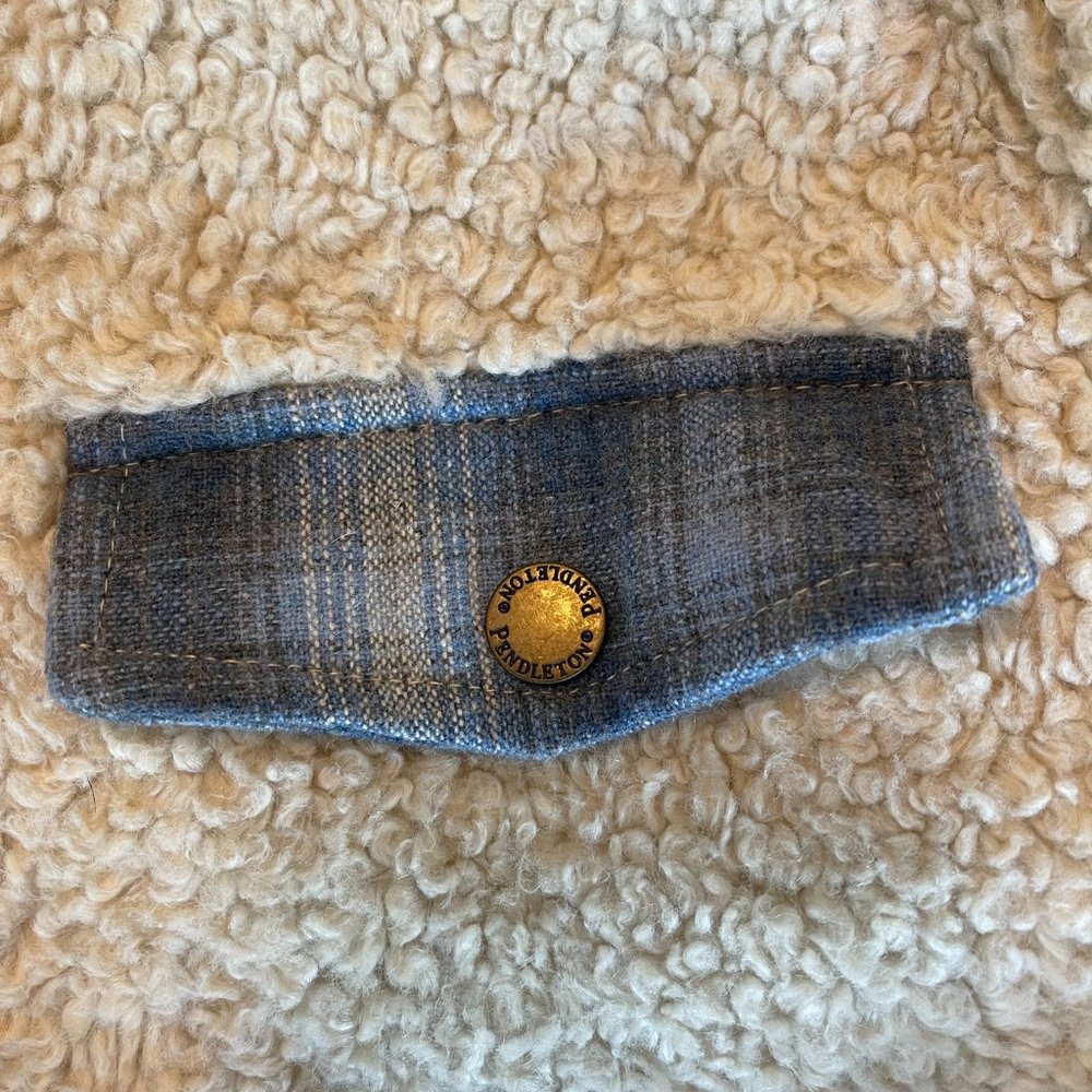 Pendleton Women's Sherpa Jacket - Medium - image 2